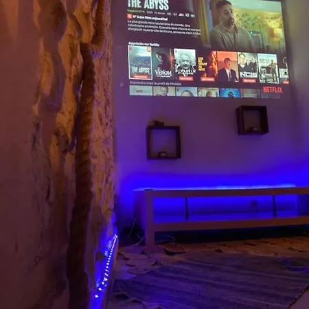 Appartement Magnifique Appart Avec Sa Cinema En Coeur De Unique Nîmes